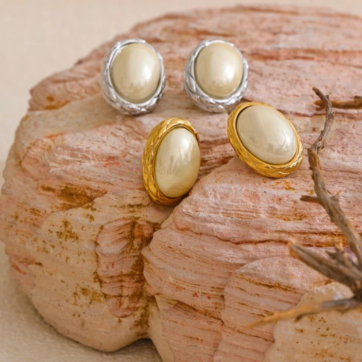 Brinco Roma Pérola Luz