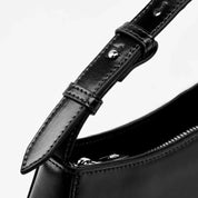 Bolsa Meia-Lua Minimalista