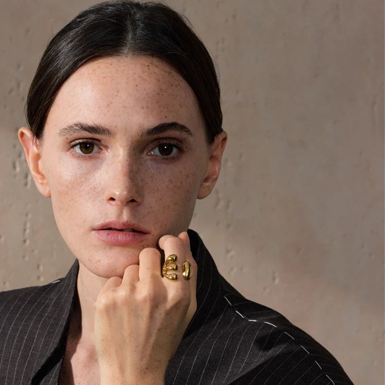 Anel Aura Em ouro 18K