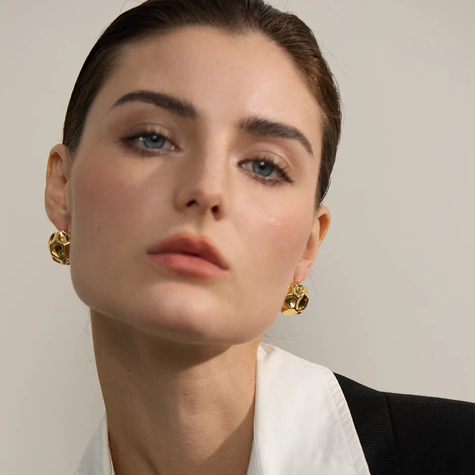 Brinco Gaia Em ouro 18K