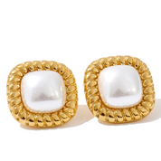 Brinco Celine Em ouro 18K