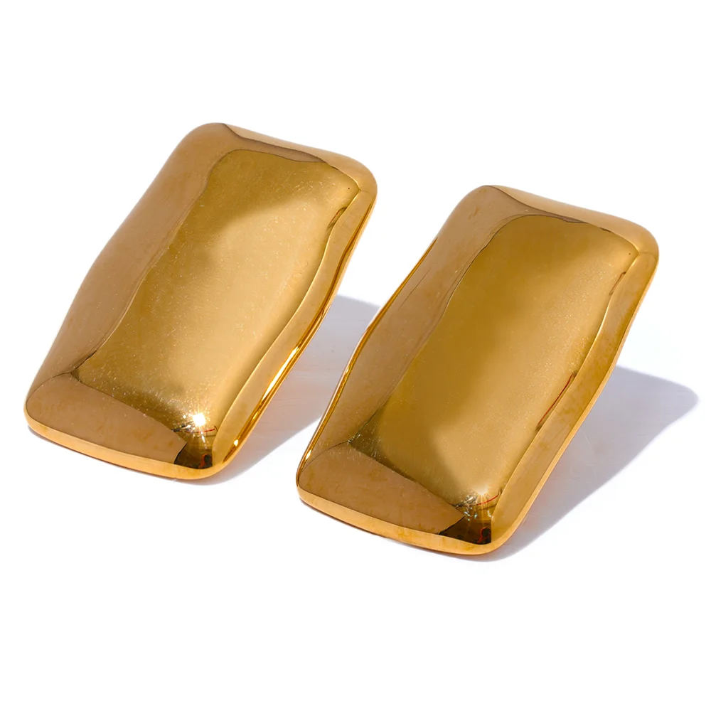 Brinco Quadrus Em ouro 18K