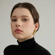 Brinco Quadrus Em ouro 18K