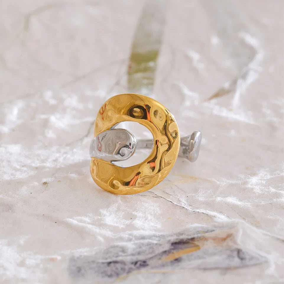 Anel Ápice em ouro 18K