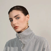 Brinco love em ouro 18K