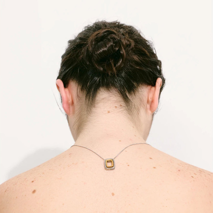 Colar Prisma em Ouro 18K